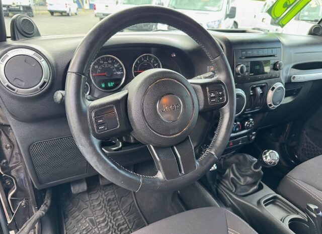 
								2013 Jeep Wrangler Sahara 4×4 full									