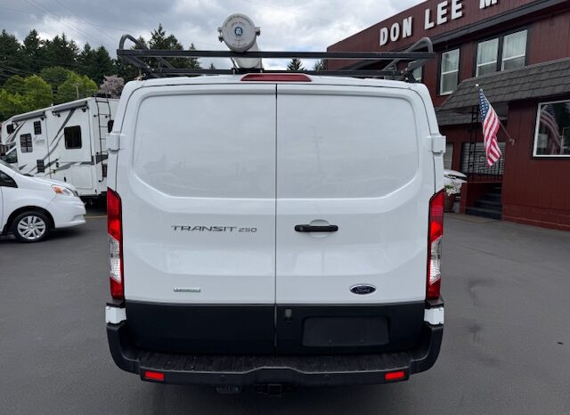 
								2019 Ford Transit 250 Cargo Van full									
