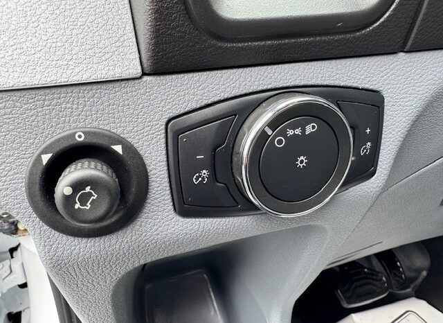 
								2019 Ford Transit 250 Cargo Van full									