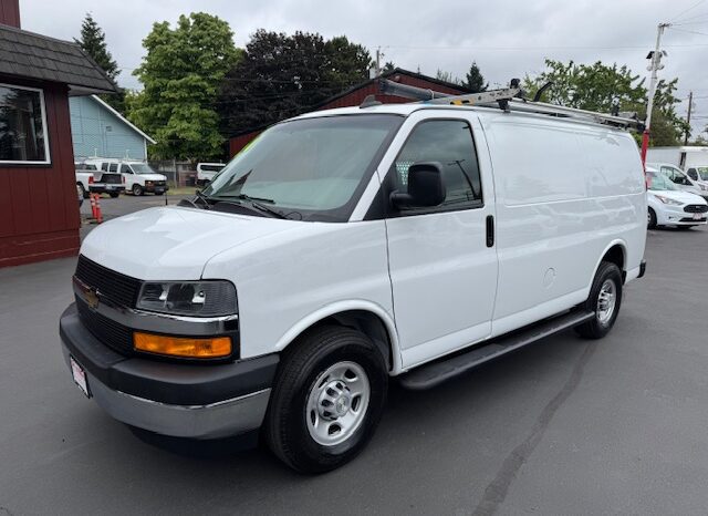 
								2020 Chevrolet Express 2500 Cargo Van full									