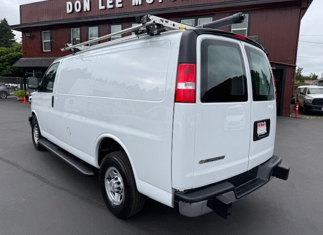 
								2020 Chevrolet Express 2500 Cargo Van full									