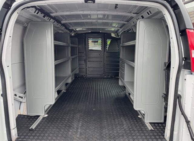 
								2020 Chevrolet Express 2500 Cargo Van full									