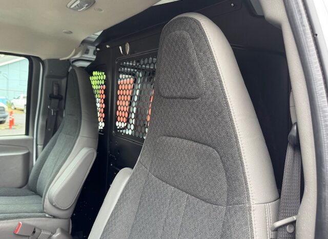 
								2020 Chevrolet Express 2500 Cargo Van full									