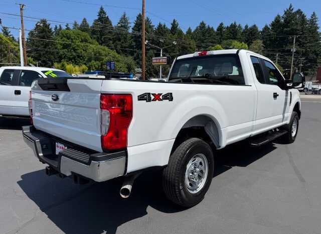 
								2020 Ford F250 Super Cab 4×4 Pickup full									