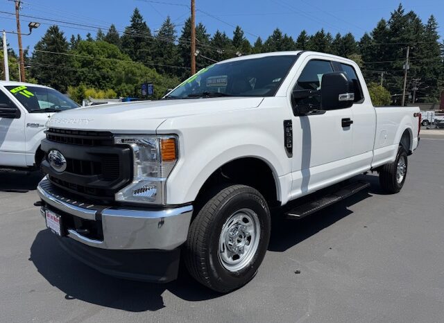 
								2020 Ford F250 Super Cab 4×4 Pickup full									