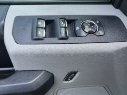 
										2020 Ford F250 Super Cab 4×4 Pickup full									