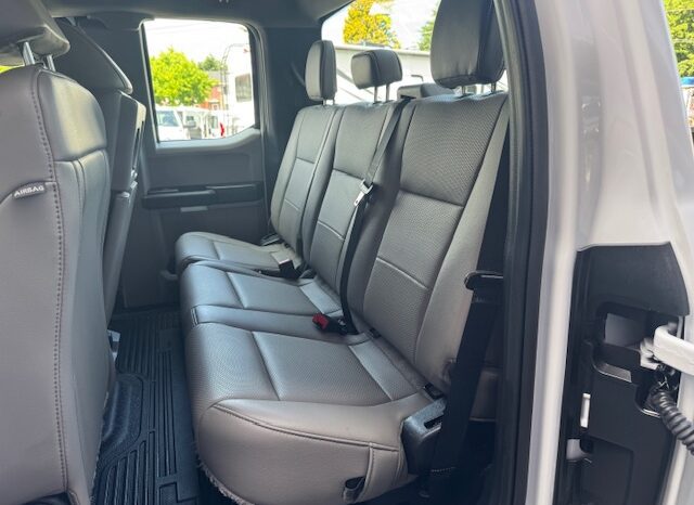 
								2020 Ford F250 Super Cab 4×4 Pickup full									