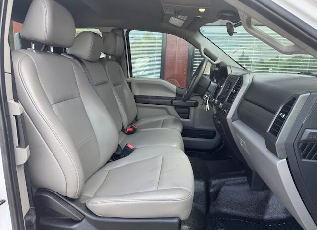 
								2020 Ford F250 Super Cab 4×4 Pickup full									