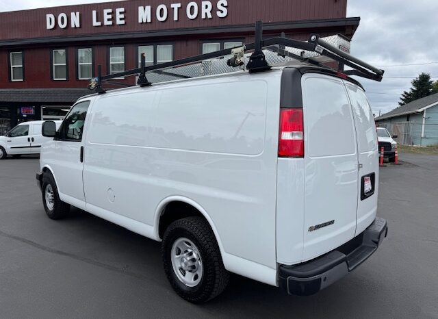 
								2019 Chevrolet Express 3500 Cargo Van full									