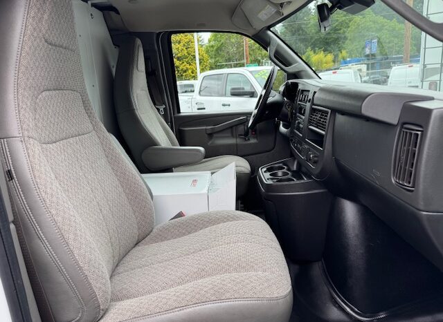 
								2019 Chevrolet Express 3500 Cargo Van full									