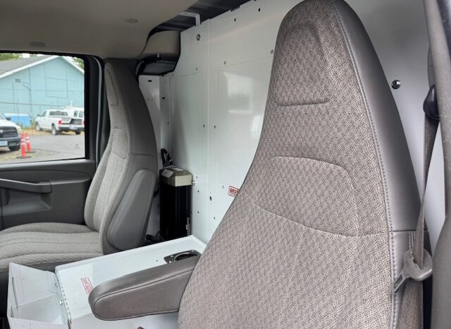 
								2019 Chevrolet Express 3500 Cargo Van full									