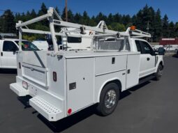 2017 Ford F350 Super Cab **9ft UTILITY BOX**