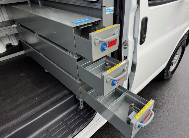 
								2017 Chevrolet Express 3500 Cargo Van full									