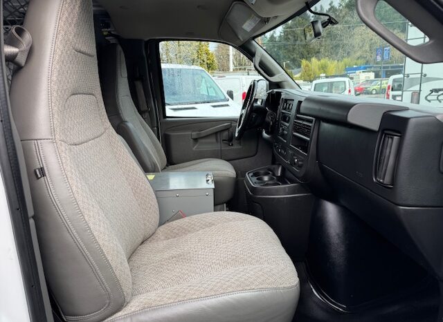 
								2017 Chevrolet Express 3500 Cargo Van full									