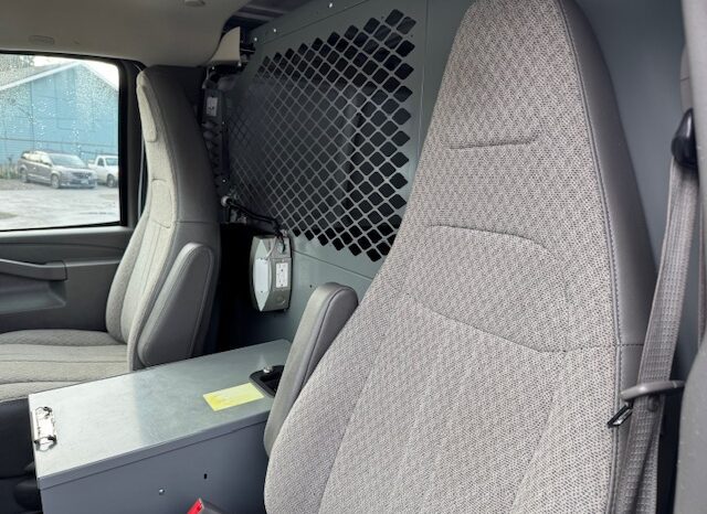 
								2017 Chevrolet Express 3500 Cargo Van full									