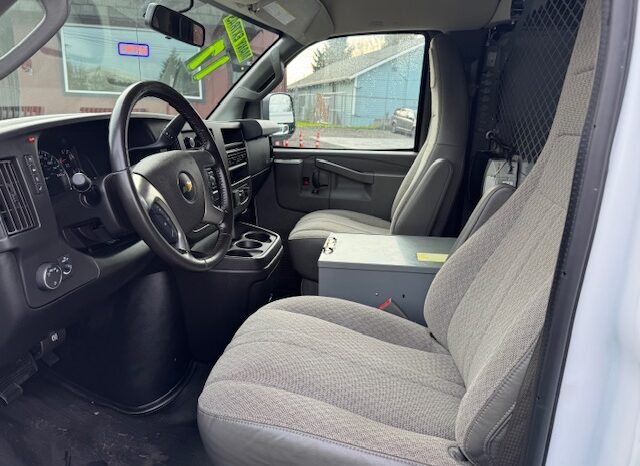 
								2017 Chevrolet Express 3500 Cargo Van full									