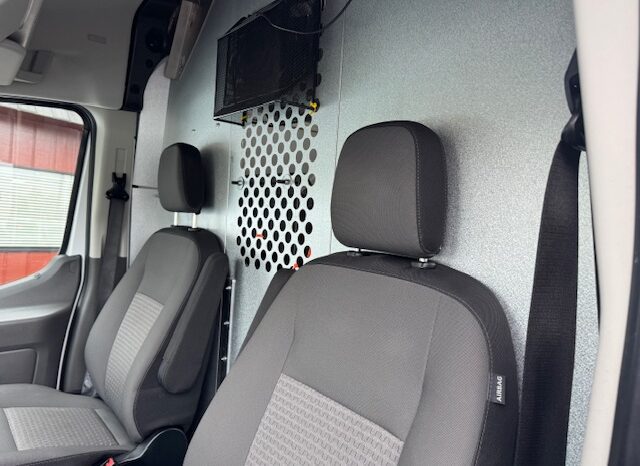 
								2020 Ford Transit 250 MEDIUM ROOF Cargo Van full									