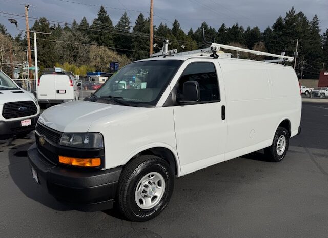 
								2021 Chevrolet Express 2500 Cargo Van full									