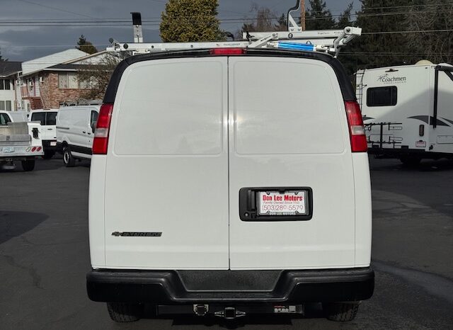 
								2021 Chevrolet Express 2500 Cargo Van full									