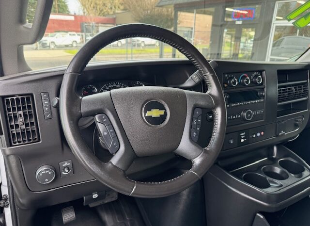 
								2021 Chevrolet Express 2500 Cargo Van full									