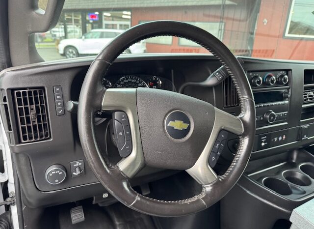 
								2019 Chevrolet Express 3500 Cargo Van full									
