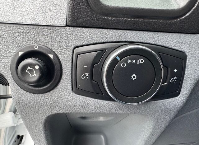 
								2018 Ford Transit 250 Cargo Van full									
