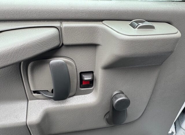 
								2014 Chevrolet Express 3500 Cargo Van full									