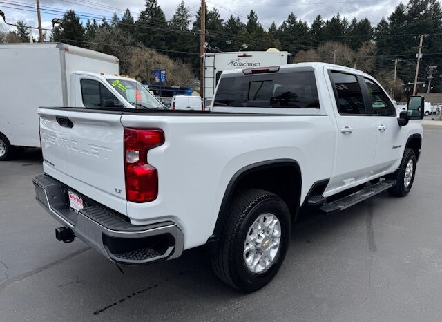 
								2023 Chevrolet Silverado 2500 HD Crew Cab Pickup **Z71 4×4** full									