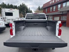 2023 Chevrolet Silverado 2500 HD Crew Cab Pickup **Z71 4×4**