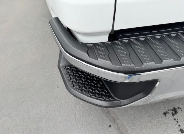 
								2023 Chevrolet Silverado 2500 HD Crew Cab Pickup **Z71 4×4** full									