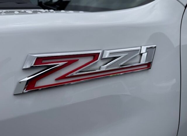
								2023 Chevrolet Silverado 2500 HD Crew Cab Pickup **Z71 4×4** full									