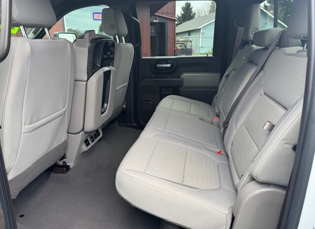 
								2023 Chevrolet Silverado 2500 HD Crew Cab Pickup **Z71 4×4** full									