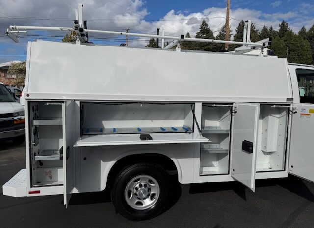 
								2017 Chevrolet Express 3500 Cutaway Van **10ft SERVICE BODY** full									