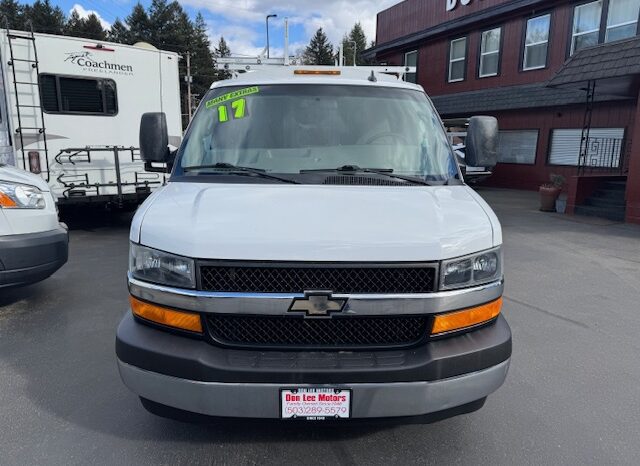 
								2017 Chevrolet Express 3500 Cutaway Van **10ft SERVICE BODY** full									