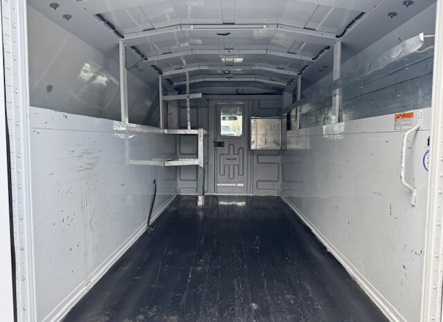 
								2017 Chevrolet Express 3500 Cutaway Van **10ft SERVICE BODY** full									