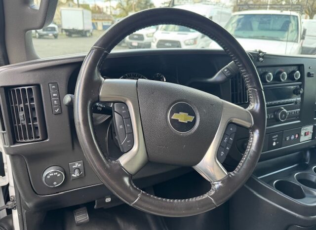 
								2017 Chevrolet Express 3500 Cutaway Van **10ft SERVICE BODY** full									