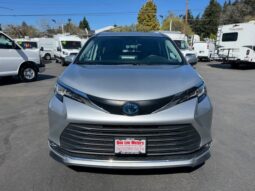 
										2022 Toyota Sienna XLE Plus AWD Minivan full									