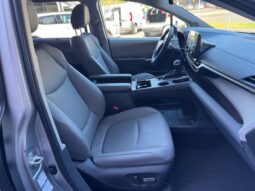 
										2022 Toyota Sienna XLE Plus AWD Minivan full									