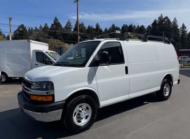 
								2016 Chevrolet Express 3500 Cargo Van full									