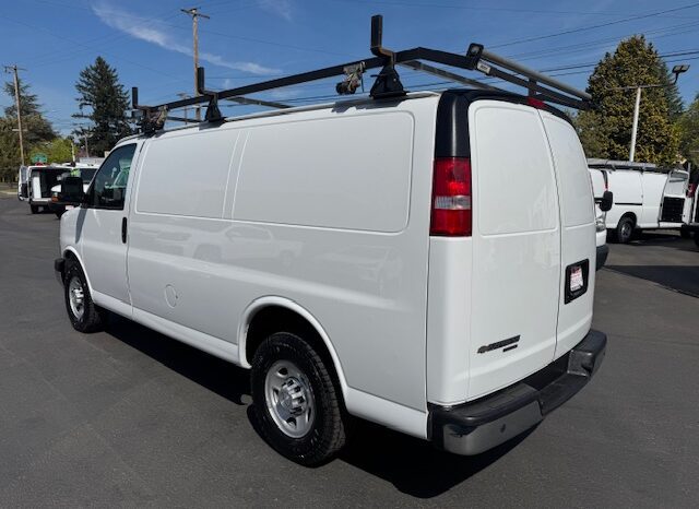 
								2016 Chevrolet Express 3500 Cargo Van full									