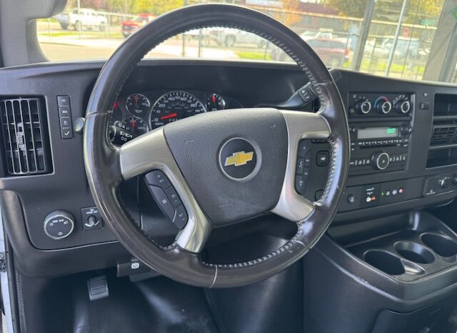 
								2016 Chevrolet Express 3500 Cargo Van full									