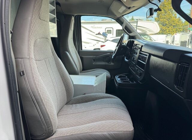 
								2016 Chevrolet Express 3500 Cargo Van full									