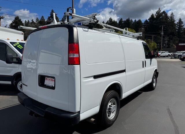 
								2019 Chevrolet Express 3500 Cargo Van full									
