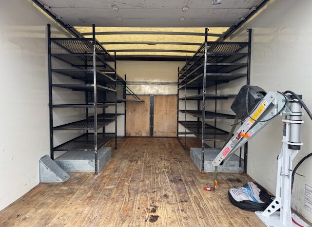 
								2022 Ford E350 Cutaway Van **14ft BOX** full									
