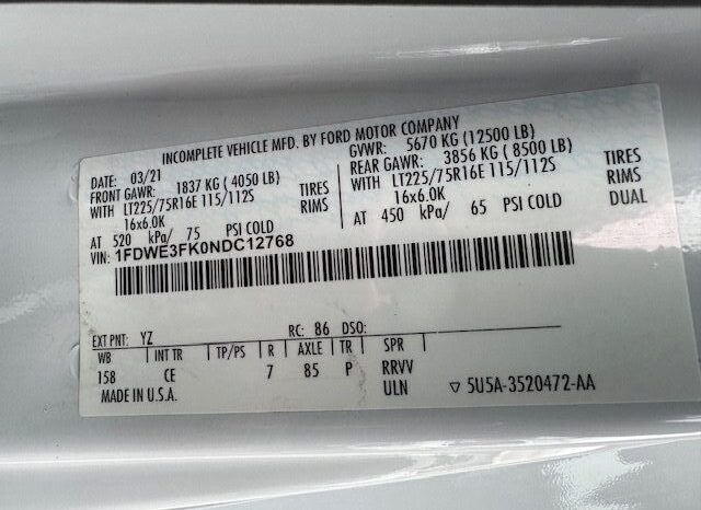 
								2022 Ford E350 Cutaway Van **14ft BOX** full									