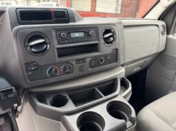 
										2022 Ford E350 Cutaway Van **14ft BOX** full									