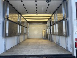 
										2022 GMC Savana 3500 Cutaway Van **16ft BOX** full									