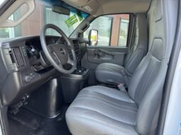 
										2022 GMC Savana 3500 Cutaway Van **16ft BOX** full									