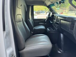 
										2022 GMC Savana 3500 Cutaway Van **16ft BOX** full									