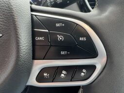 
										2024 Chrysler Pacifica Touring L Minivan full									